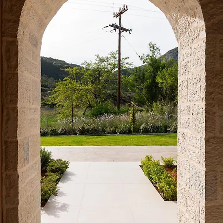 アパートホテル Reveli