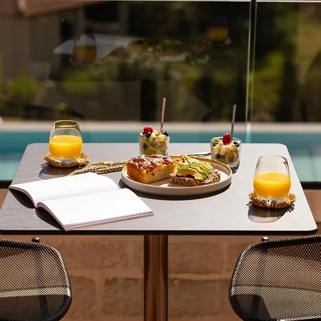 Lejlighedshotel Reveli
