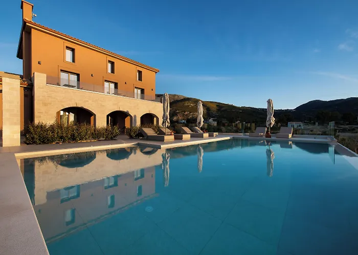 Reveli Aparthotel Katelios