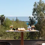 Reveli Aparthotel