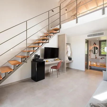 Hotel apartamentowy Reveli 4*