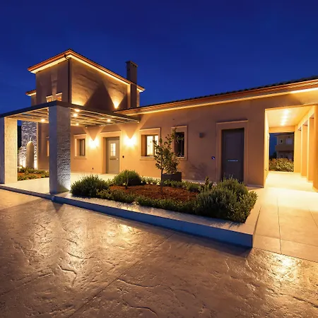 Hotel apartamentowy Reveli Kateleios